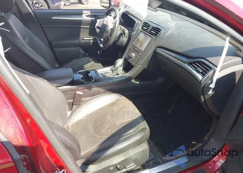 2015 Ford Fusion Hybrid Titanium z USA, uszkodzony, nr VIN 3FA6P0RU3FR300495